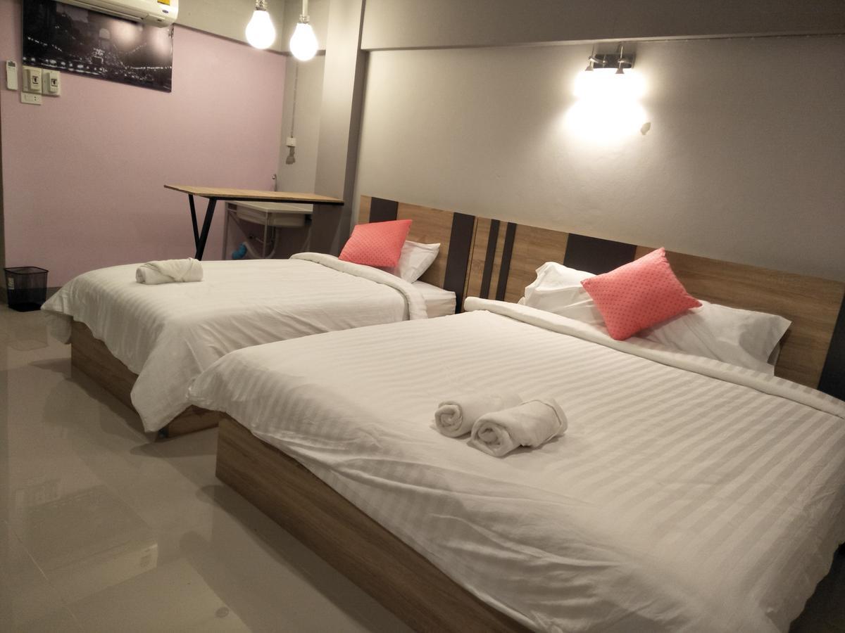 Rinrada Place Hotel Ubon Ratchathani Buitenkant foto