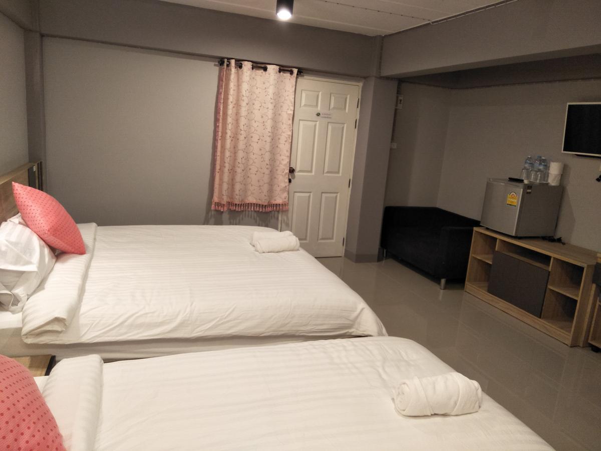 Rinrada Place Hotel Ubon Ratchathani Buitenkant foto