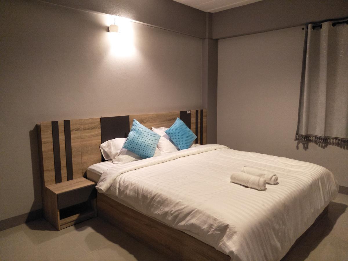 Rinrada Place Hotel Ubon Ratchathani Buitenkant foto