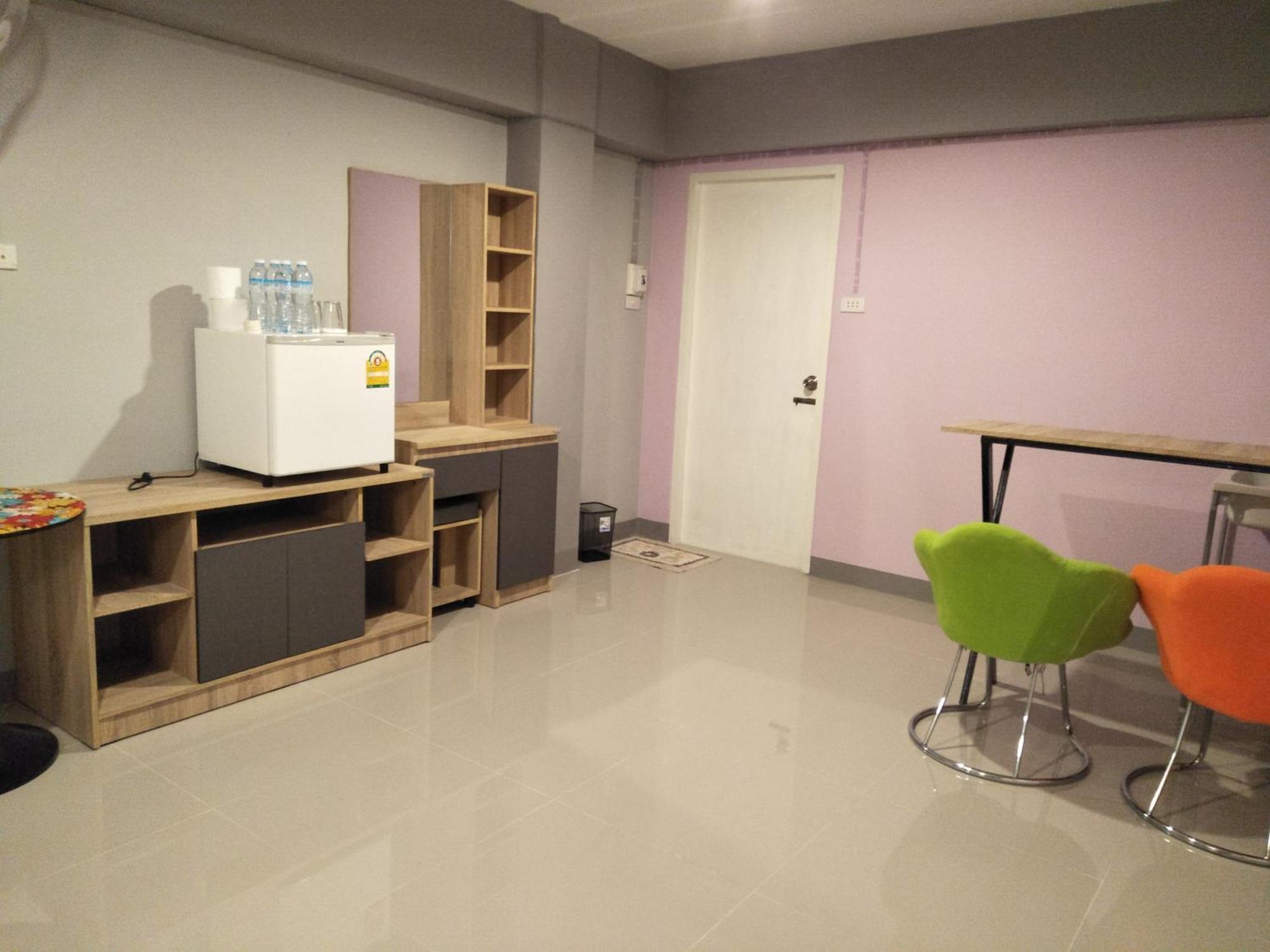 Rinrada Place Hotel Ubon Ratchathani Buitenkant foto