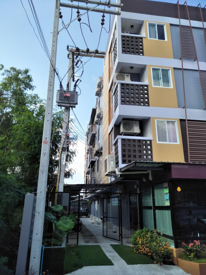 Rinrada Place Hotel Ubon Ratchathani Buitenkant foto