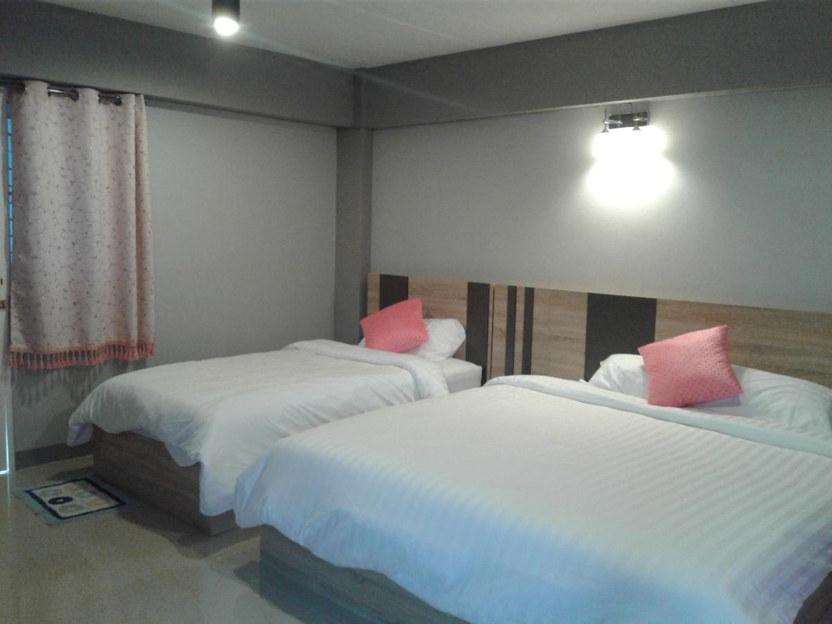 Rinrada Place Hotel Ubon Ratchathani Buitenkant foto