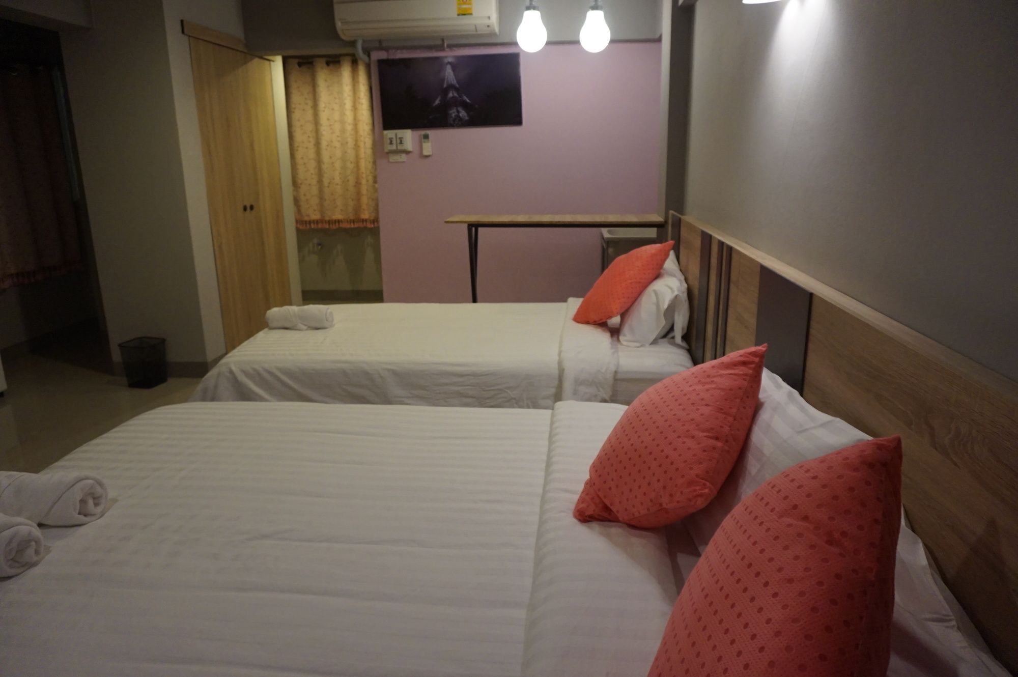 Rinrada Place Hotel Ubon Ratchathani Buitenkant foto