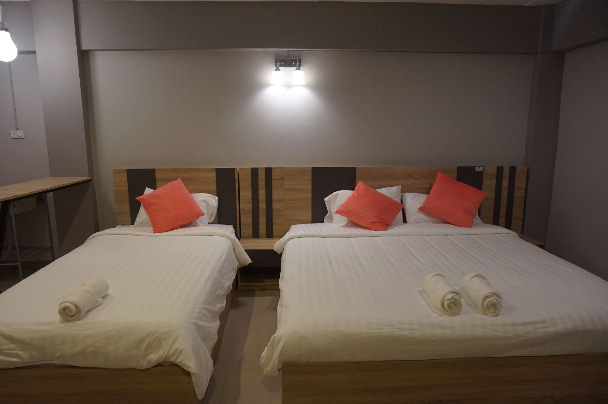 Rinrada Place Hotel Ubon Ratchathani Buitenkant foto