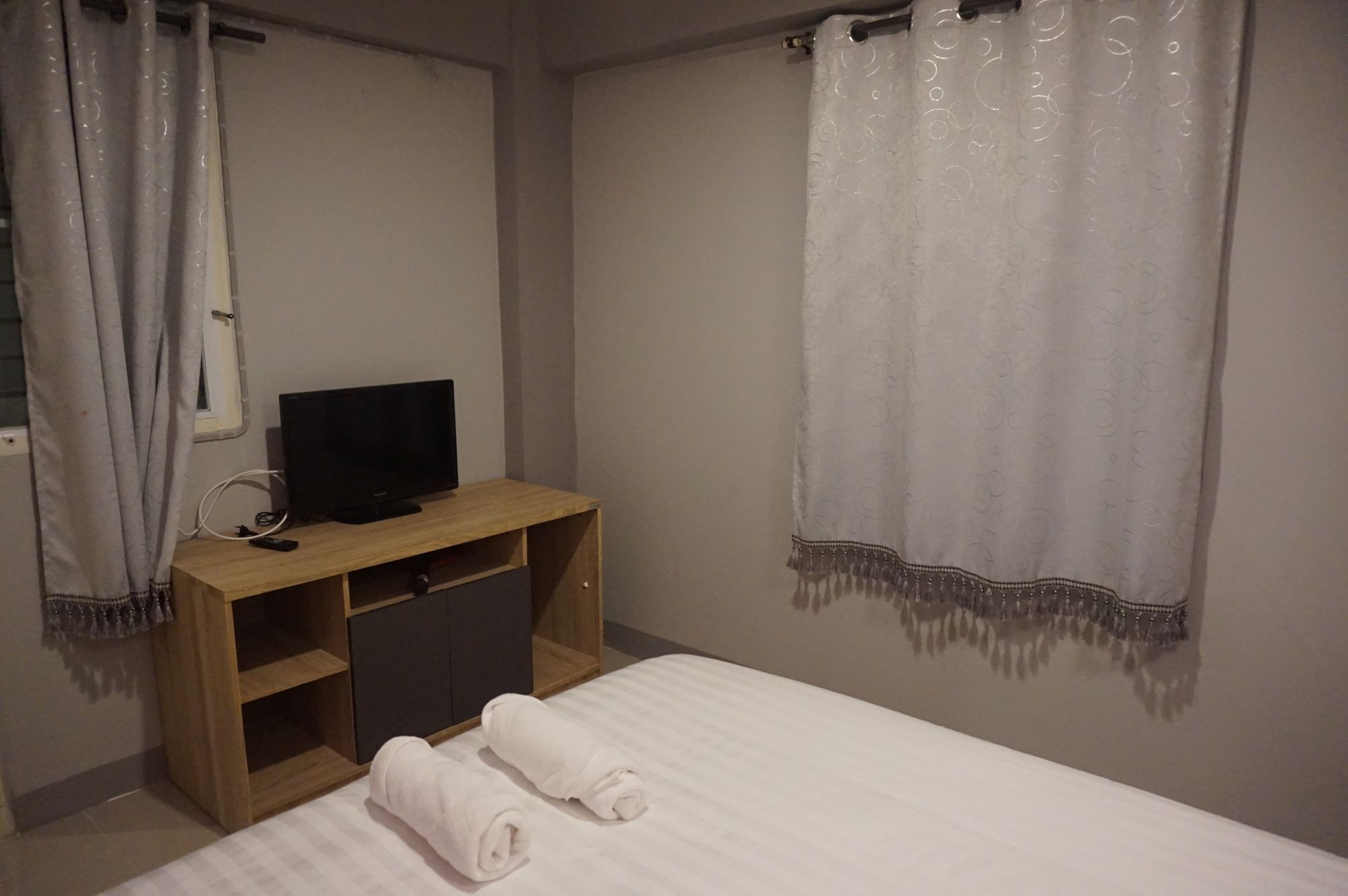 Rinrada Place Hotel Ubon Ratchathani Buitenkant foto